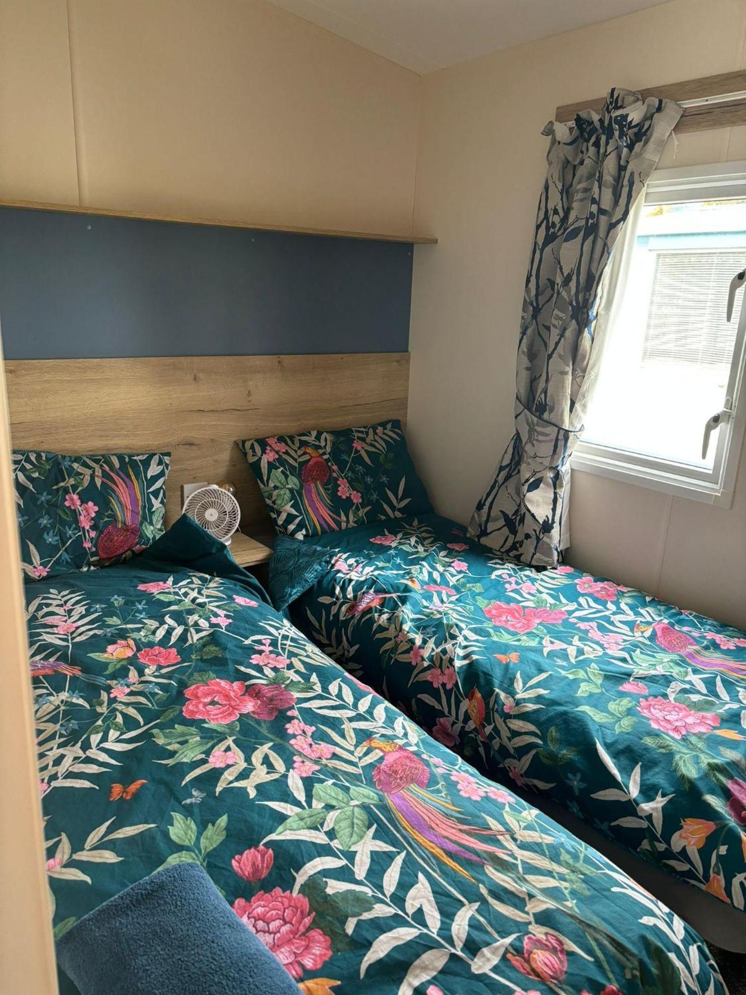 2 Bedroom Caravan With All The Comforts Of Home Cowes  Dış mekan fotoğraf